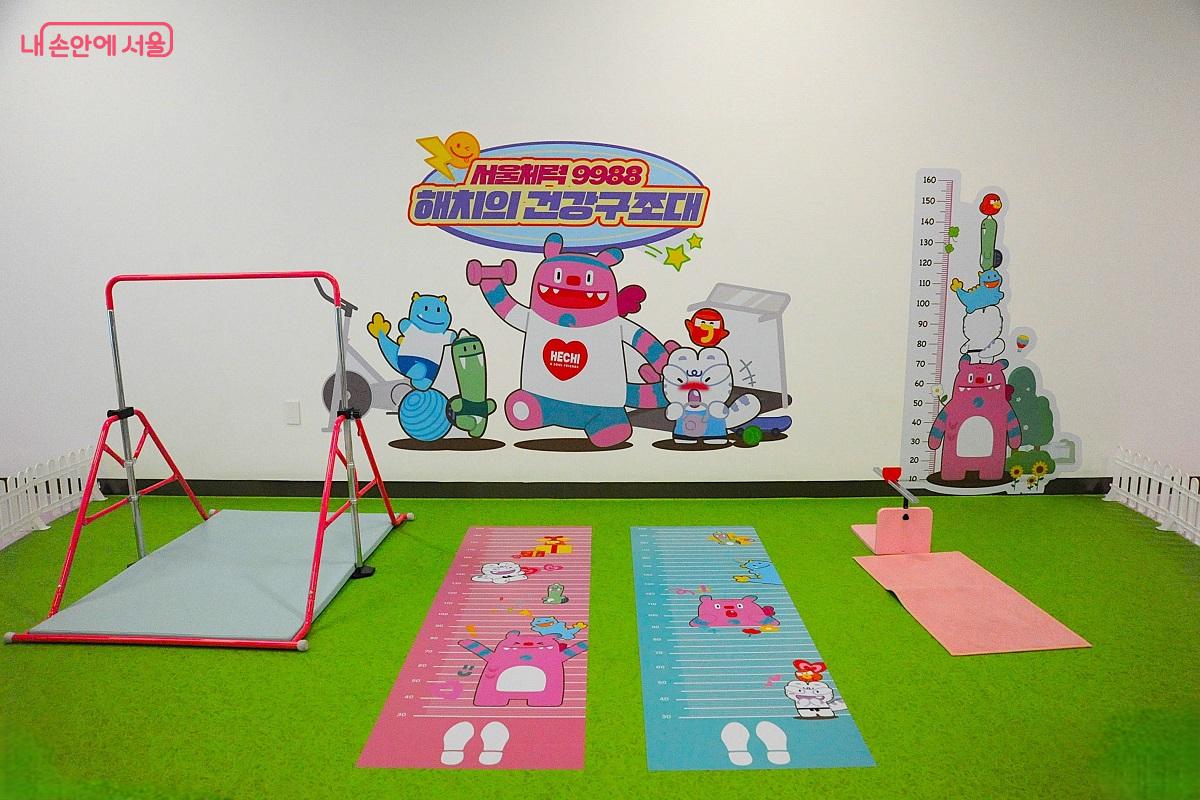 서울시청 1층 로비에서는 &lsquo;해치의 건강구조대&rsquo;가 펼쳐진다. 사진은 &lsquo;내 친구 서울 서울갤러리&rsquo;의 키즈라운지.