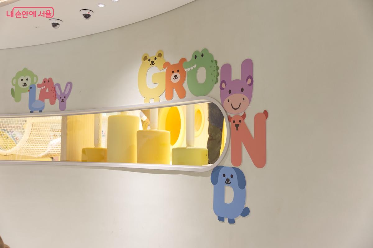 여의도 브라이튼의 지하상가(아케이드)와도 바로 연계 되어 있는 편리한 구조다