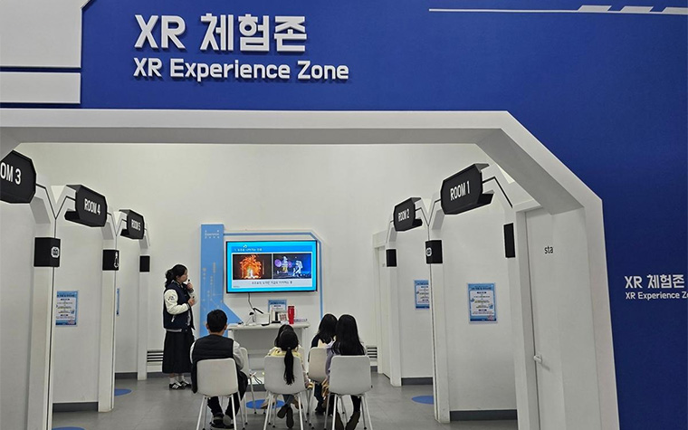 로봇&middot;드론&middot;AI 총출동! 미래를 직접 체험해 보는 '서울퓨처랩' 재단장