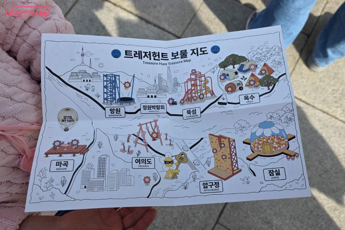 트레저헌트 미션을 완수하기 위해서는 7개의 한강버스 선착장에서 사라진 봄의 열쇠를 찾아야 한다. ⓒ김민