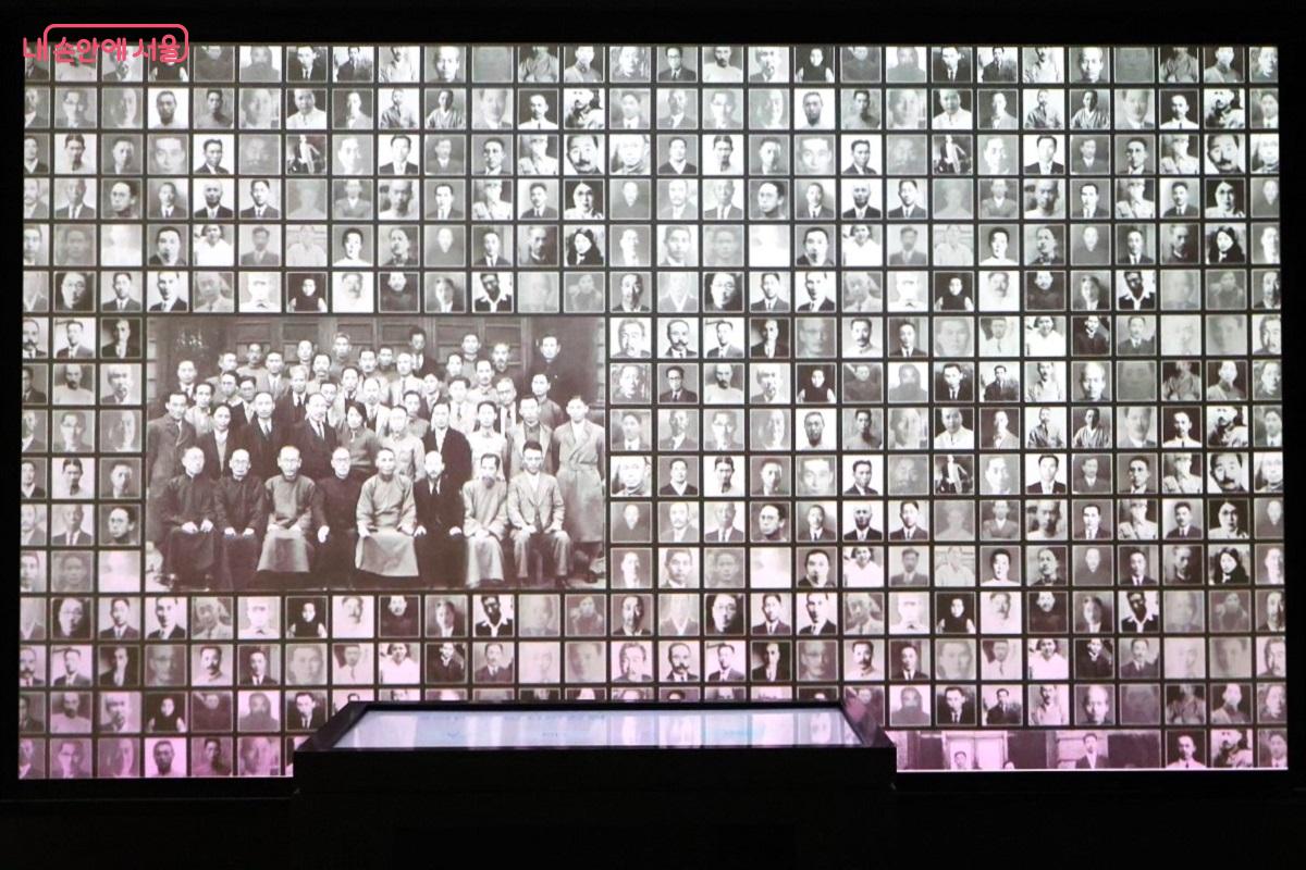 독립운동에 헌신한 수백 인의 초상을 모은 대형 인물 사진 &copy;김대진