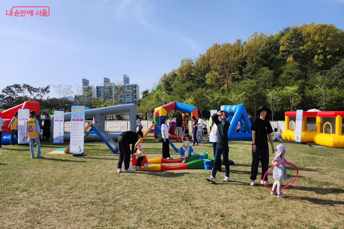 영유아를 위한 놀이기구 &copy;장지영