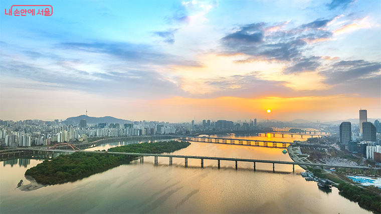 전문 해설사와 함께 하는 도보 탐방 프로그램 한강역사탐방이 올해도 운영된다.