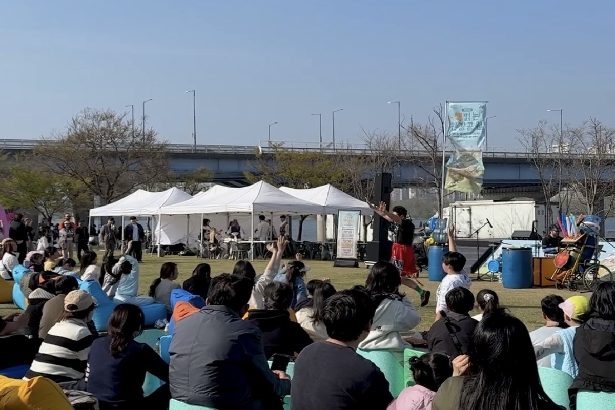 토요일은 한강에서 독서하는 날! '책읽는 한강공원' 개막