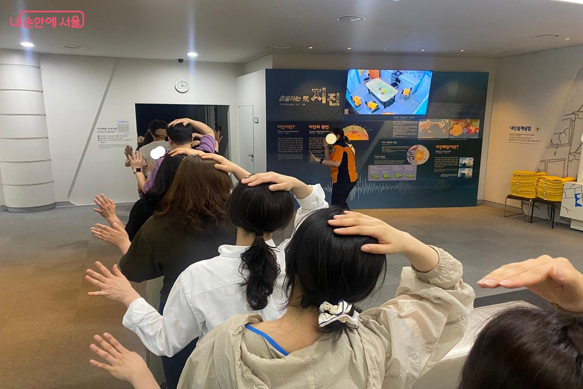 상황별 대피 요령과 행동 수칙을 익힐 수 있었다. &copy;이근석