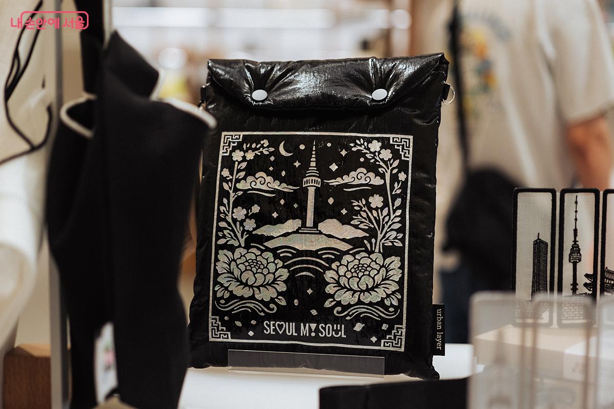 어반레이어(URBANLAYER) 나전소울 노트북파우치(Najeon Soul Laptop Pouch / 9-11인치, 12-14인치, 15-16인치) ⓒ김아름