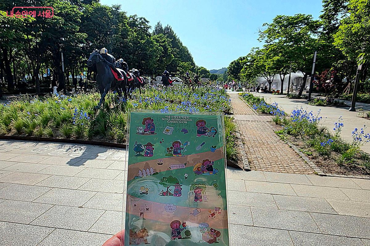 '가든헌터스' 미션 완료 후 받은 해치 스티커 &copy;양순남