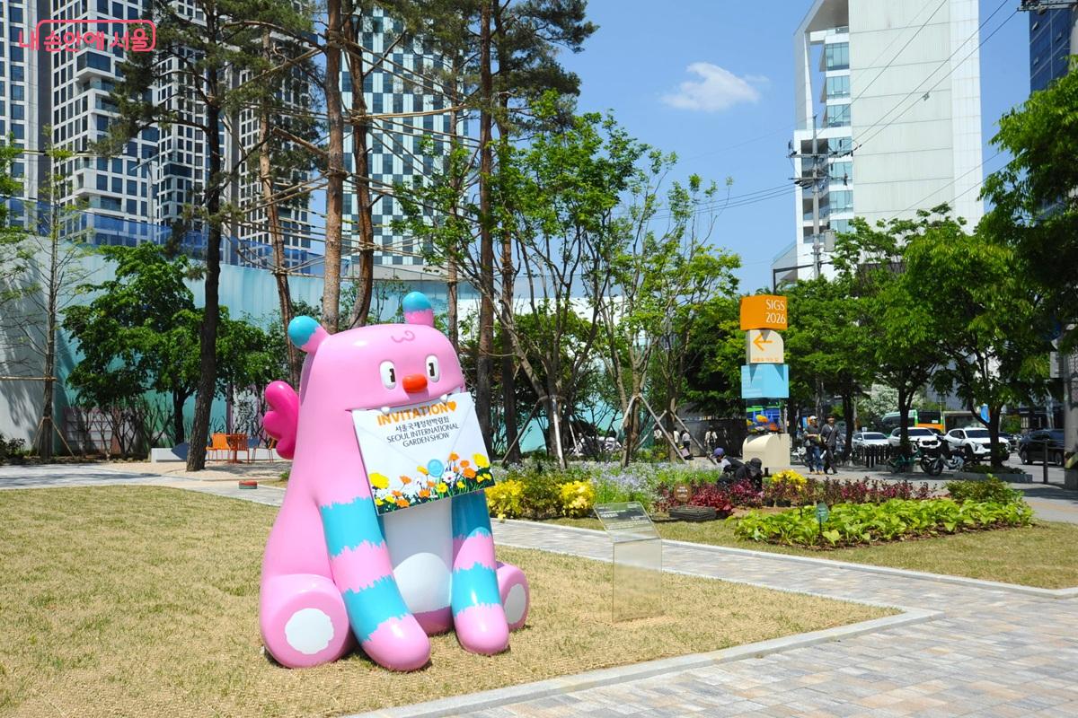 안계동 작 &lsquo;서울숲 빌보드&rsquo; ⓒ조수봉