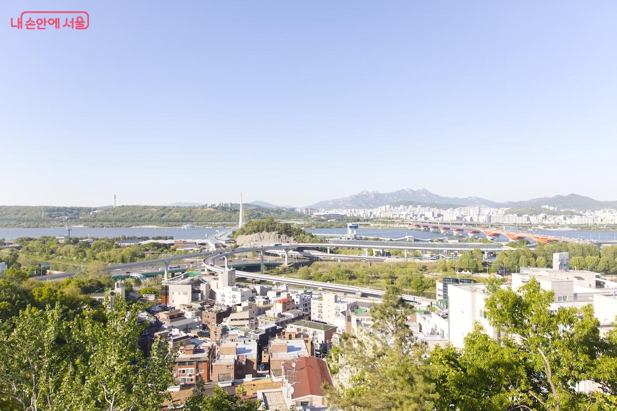 평소에 잘 느껴지지 못했던 양천구와 한강의 풍경이 색다르게 느껴졌다.