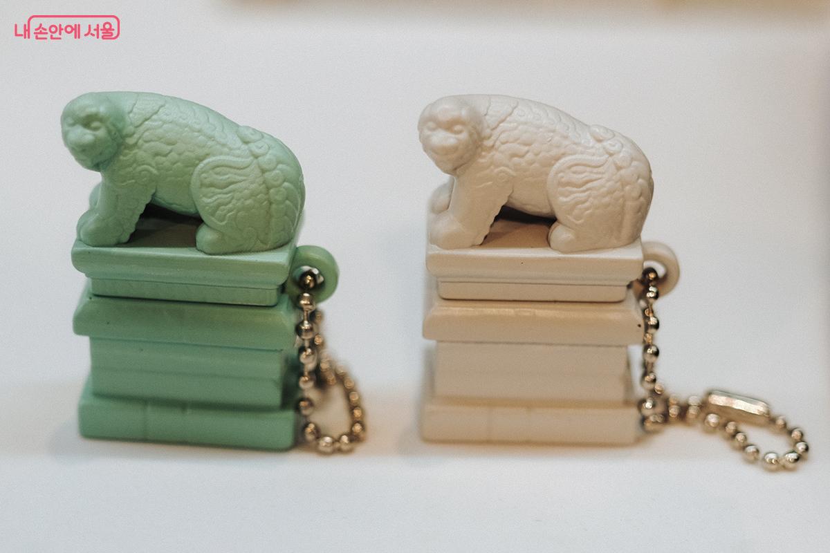 도글라스(DOGLASS) 해태상 미니어처 USB(3종) ⓒ김아름