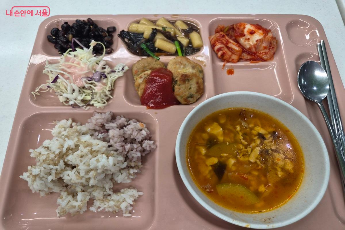 성동구청 구내식당 메뉴 &copy;박영신