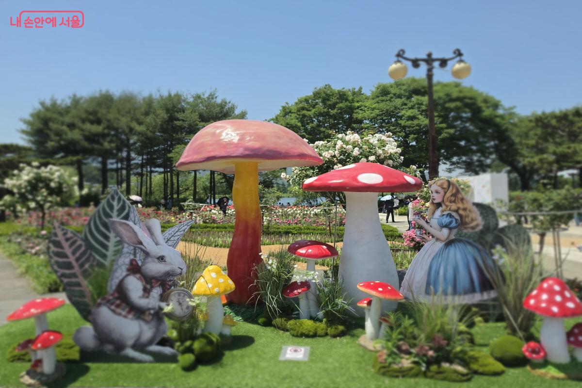 곳곳에 포토존이 조성되어 있어 즐거움을 더했다. &copy;조수연