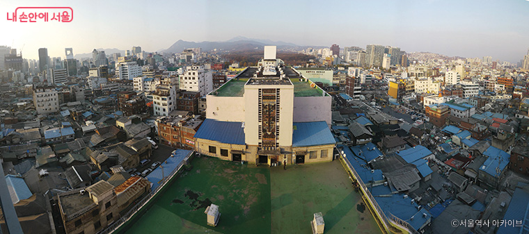 대림상가 옥상에서 바라본 청계상가(2010)