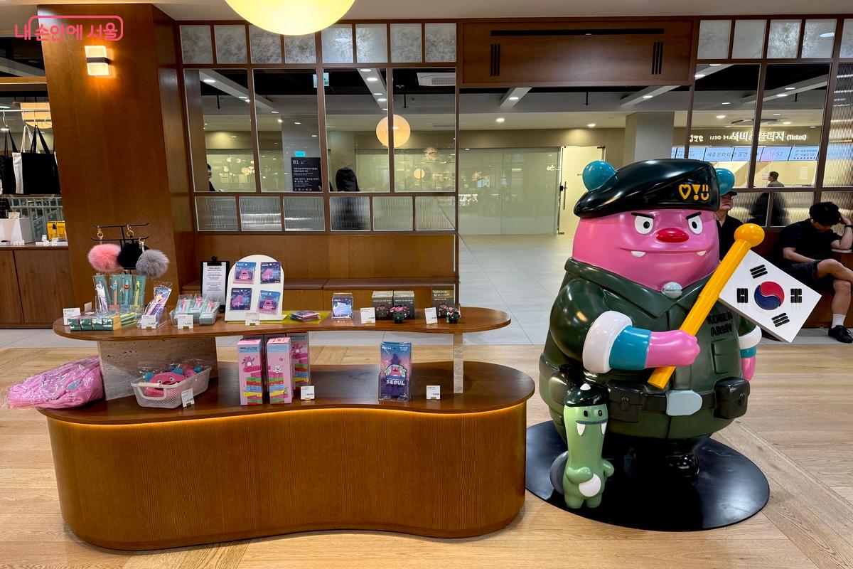 문화·행사를 함께 즐기기 좋은 세종문화회관점 ©임수영