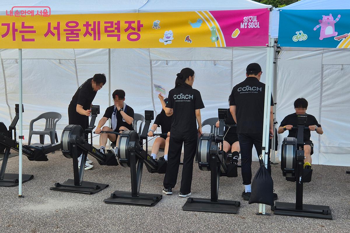 참가자들이 자신의 체력 수준에 맞춰 즐길 수 있는 ‘찾아가는 서울체력장’