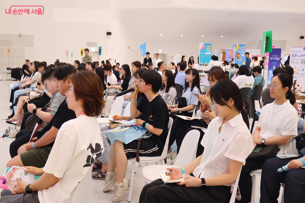 연사 특강 Q & A 시간, 질문과 답이 활발하게 오갔다. ⓒ김대진