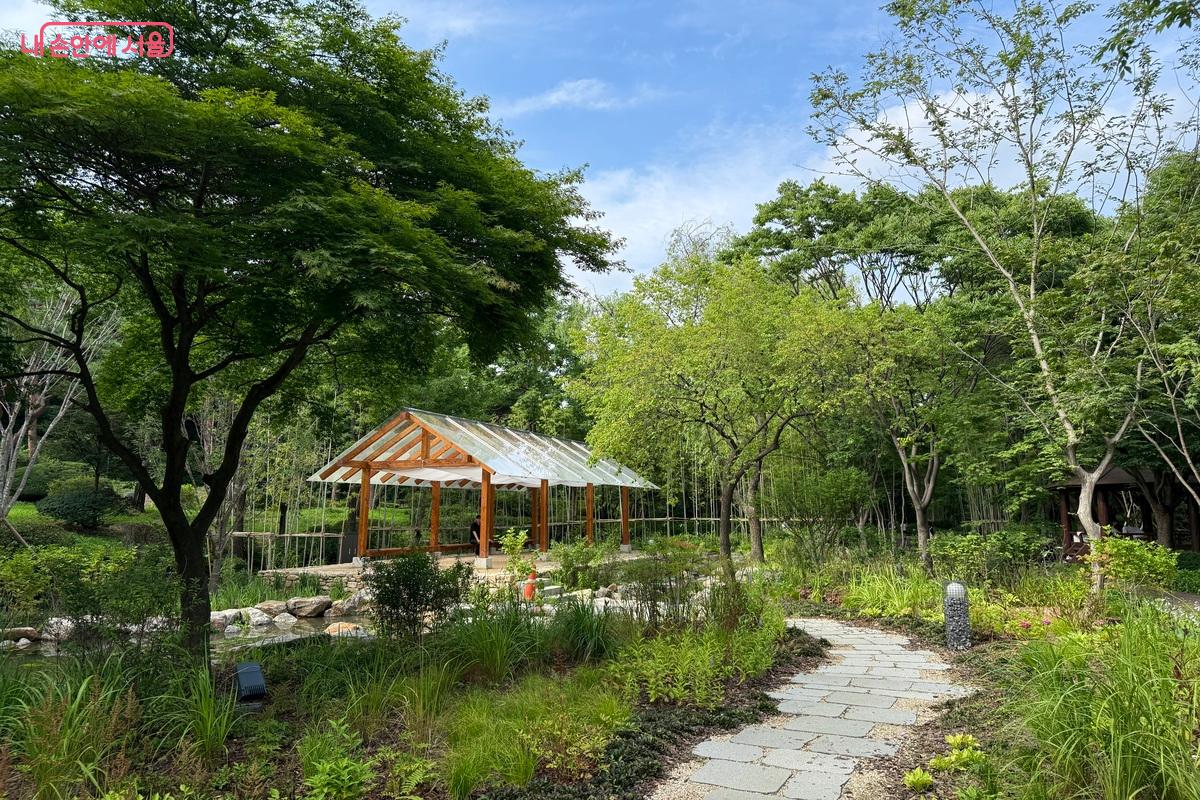 전남 광주 소쇄원을 모티브로 한 '지당원' ©임수영