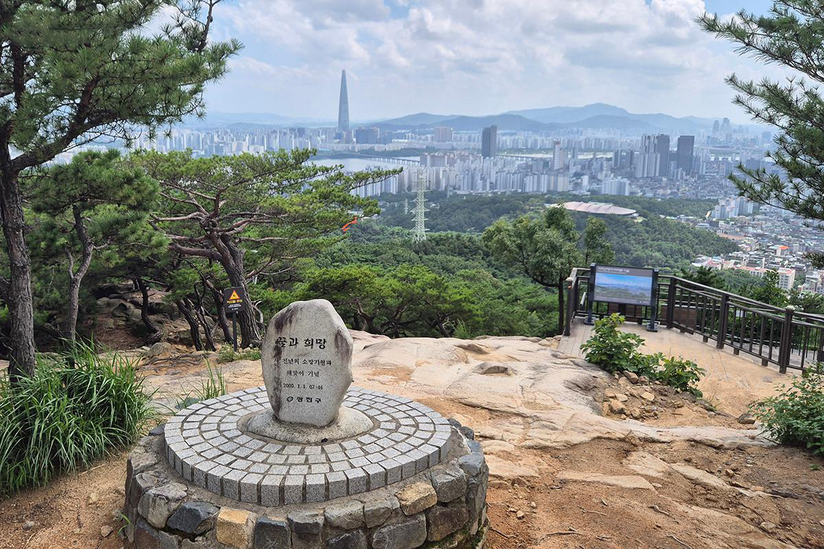 더울수록 더 걷고 싶어지는 숲길! 서울둘레길 '아차산 코스'
