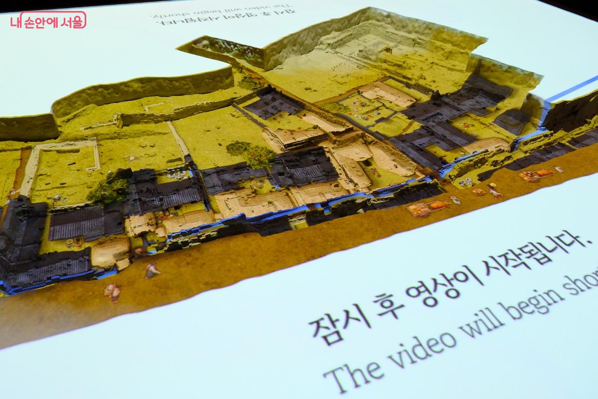 도시유적전시관의 특성상, 이렇게 흥미로운 전시 기법을 추가한 점이 돋보인다. &copy;임중빈