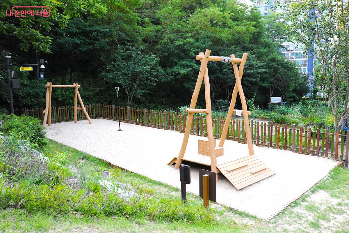 만 6~13세, 키 100cm 이상 어린이용 집라인 ©조수봉
