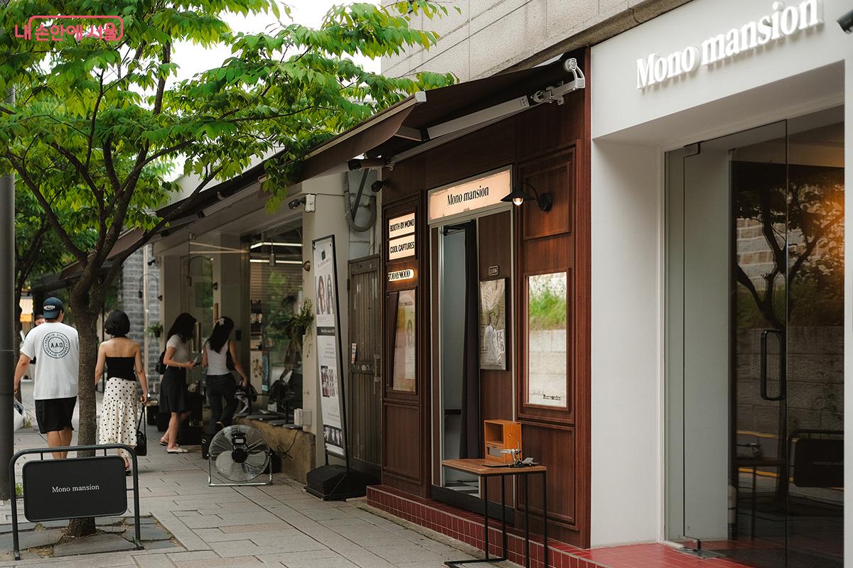 고즈넉하면서도 독특한 매력을 더하는 서순라길 ©김아름