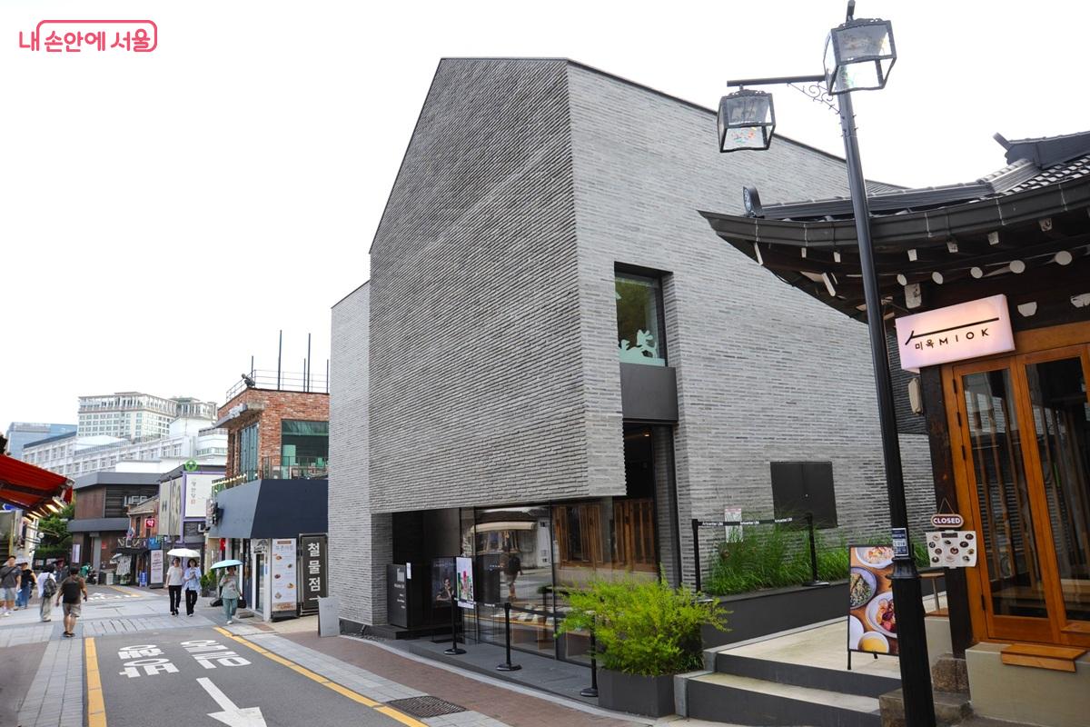 공연장, 전시실, 카페가 함께하는 &lsquo;아트센터 림&rsquo; &copy;조수봉