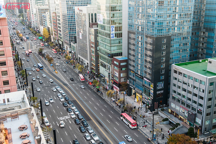 강남역 인근 
