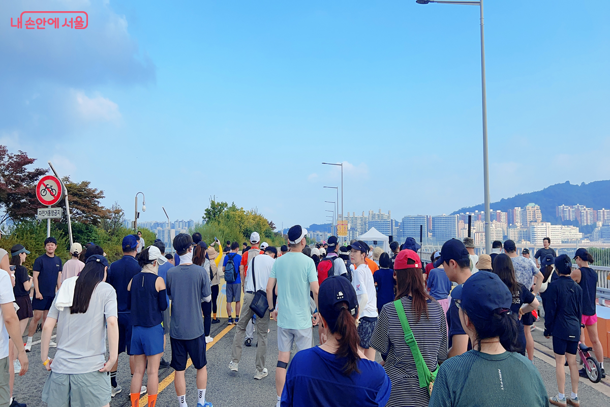 출발점에 모인 시민들 &copy;백진숙