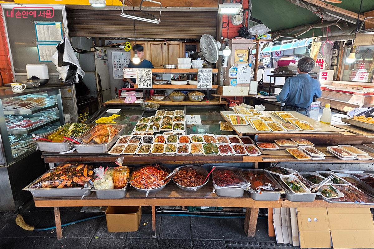 연서시장 내 반찬가게 전경 ©양순남