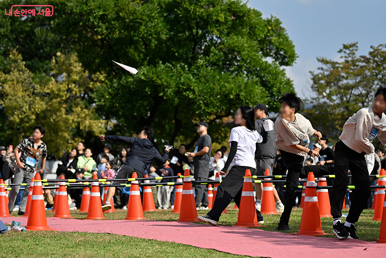 한강 종이비행기 축제(10.10.) - 여의도한강공원