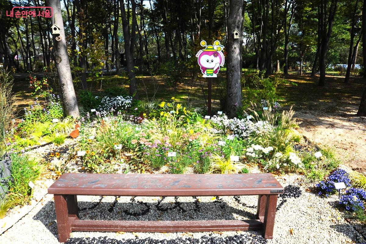 울산시민정원사협회 참여작 &lsquo;울산(蔚山): 과거와 미래를 잇는 정원&rsquo; &copy;조수봉