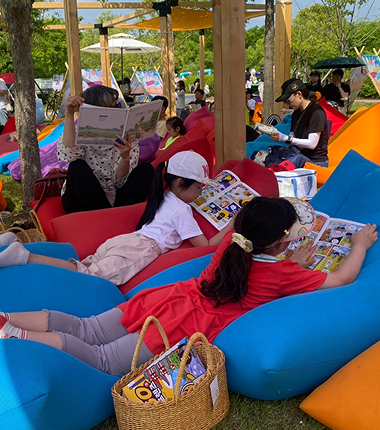 한강에서 독서·놀이·영화까지…<br>'책읽는 한강공원'으로 책크~인!