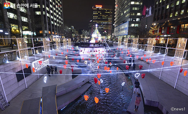 청계천에서 열리는 `서울 크리스마스 페스티벌`ⓒnews1