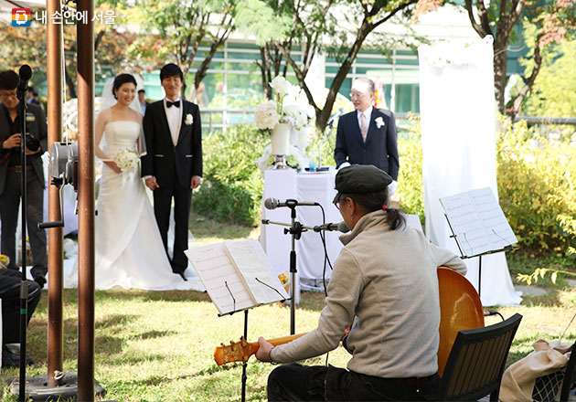 서울연구원 뒤뜰 야외결혼식