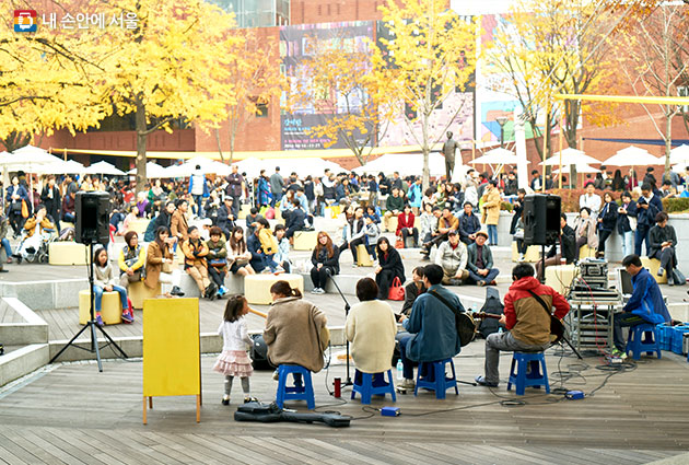 서울시와 각 자치구가 함께 준비한 도시농업축제가 12월 16일까지, 총 6회에 걸쳐 개최된다