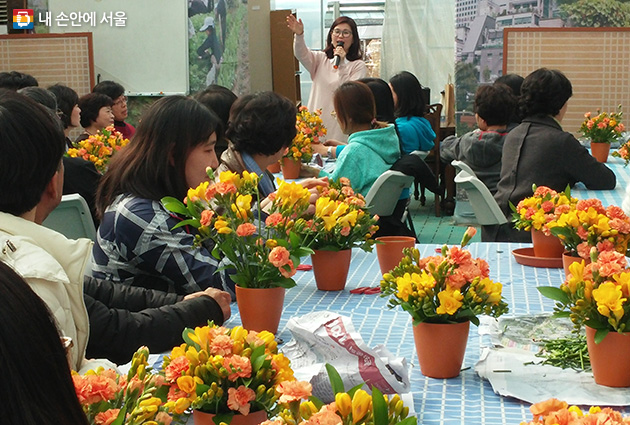 서울시가 도시농업전문가 양성교육에 참여할 시민을 모집한다