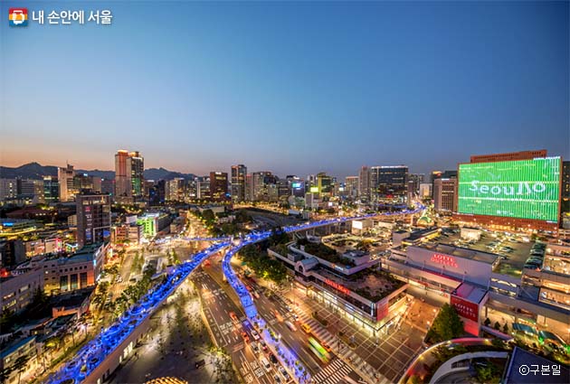 서울로7017에서 개장 1주년 기념행사 ‘여름밤 초록대행진’이 열린다, 서울로 야경