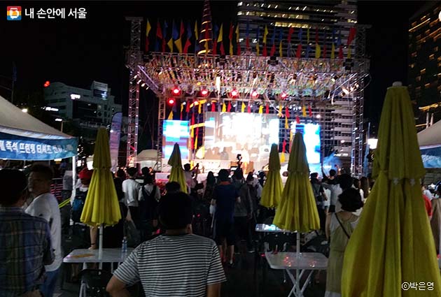 서울로 문화 바캉스 공연이 펼쳐지는 청계광장