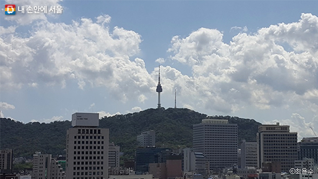 다시세운상가 옥상 전망대에서 바라본 서울N타워