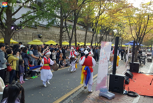 한국의 멋을 보여주는 ‘전통’ 분야 공연도 펼쳐진다.