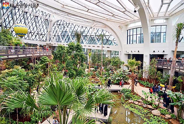 서울 최초 도시형 식물원 서울식물원의 온실