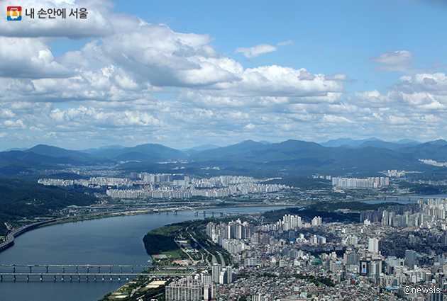 서울시는 도심 내 공공주택을 늘리기 위해 ‘도시정비형 재개발사업’ 구역 주거용도 비율을 최대 90%까지 높인다.
