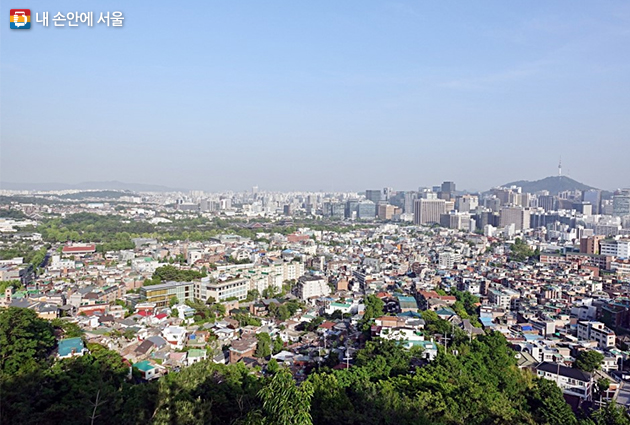 서울 강북의 전망이 한눈에 펼쳐지는 ‘무무대’