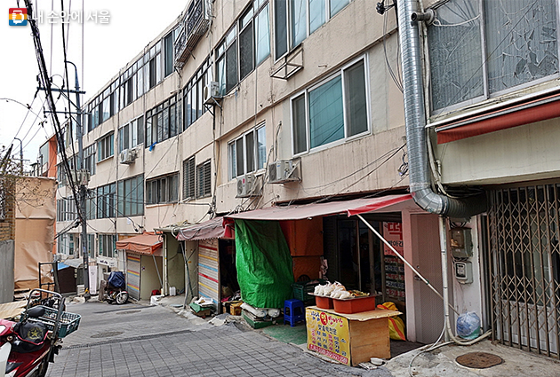 1970년에 지어진 한국최초 주상복합 아파트 성요셉 아파트