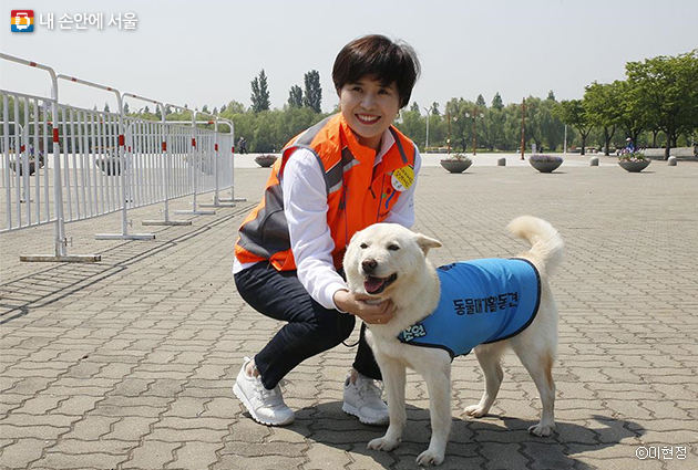 서울시동물매개활동가 사업을 운영하고 있는 위드햅 김진 대표