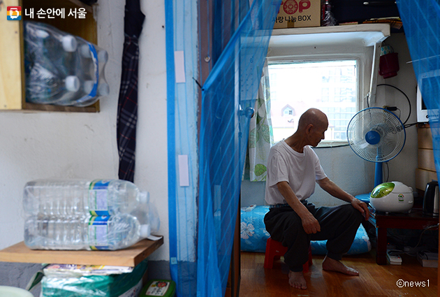 서울시는 노숙인 및 쪽방주민 등 무더위 취약계층을 대상으로 폭염 특별보호대책을 펼친다