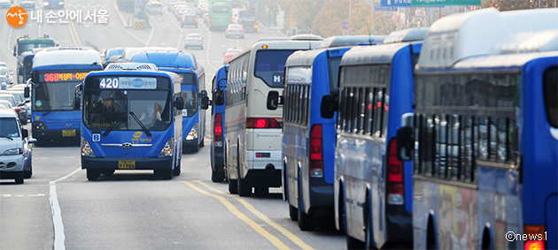 서울시는 빅데이터를 활용하여 수요가 있는 곳을 중심으로 버스노선을 조정한다