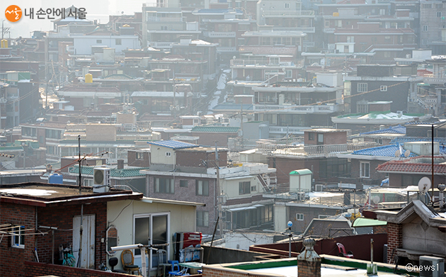 서울시내 ‘단독주택 재건축’ 사업에서 세입자 보상대책이 마련된 최초 사례가 나왔다.