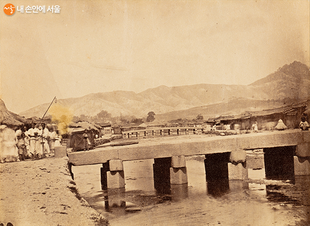 수표교(난간없는 사진) 1887년 이전 모습