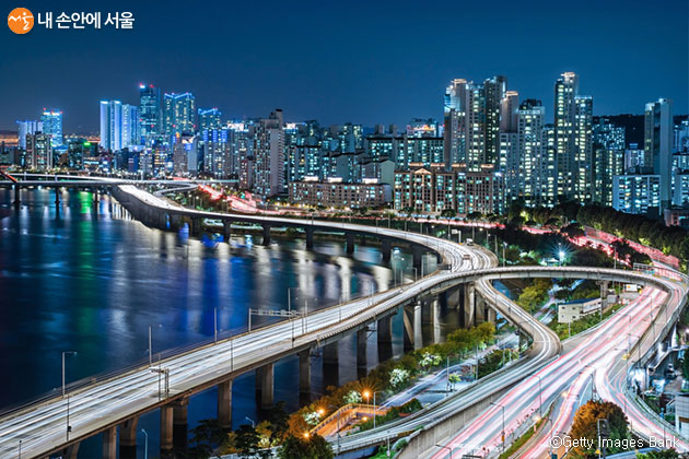 서울시가 총 3억 3000만 불, 한화로는 약 4,000억 원 외국인 투자를 유치하는 데 성공했다